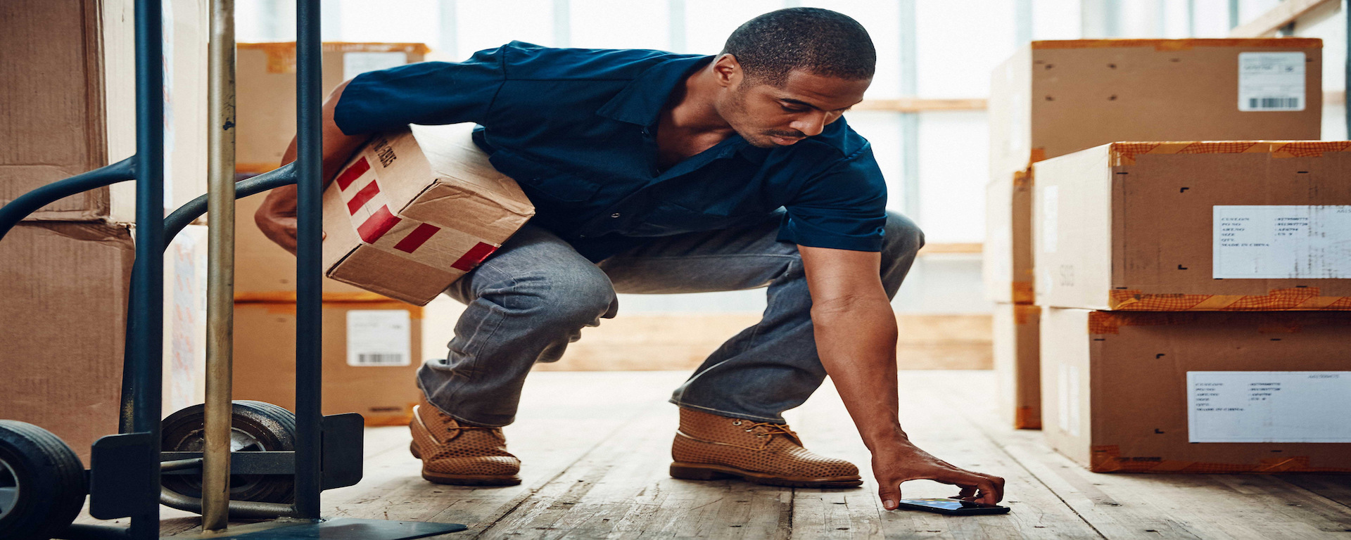 Warehouse mobile solutions Samsung Business Insights