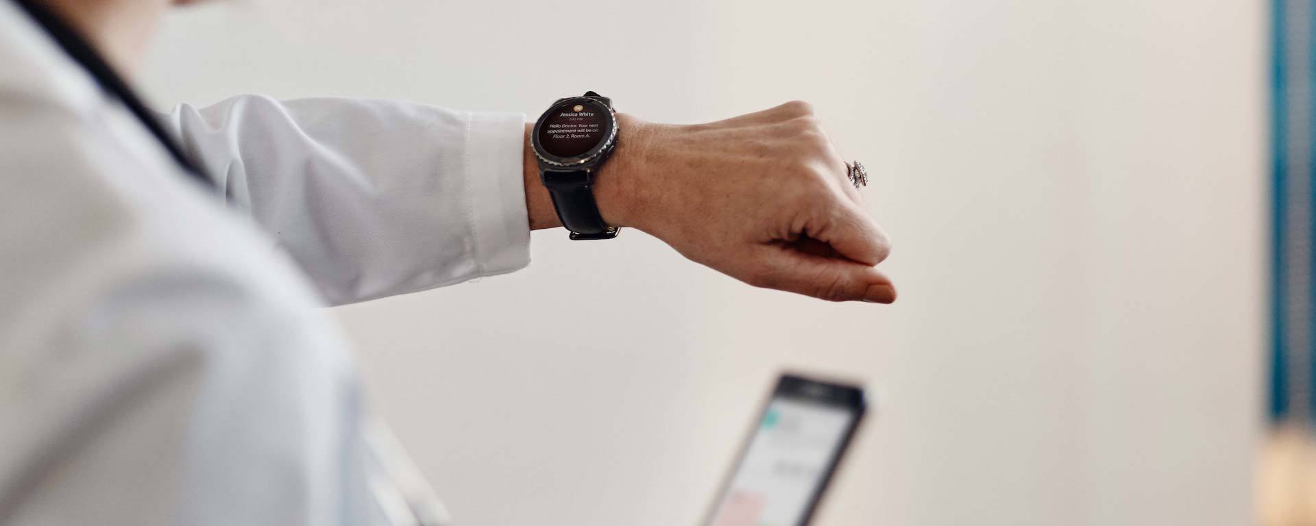 Health Insights launches smart watch technology with remote screening and  emergency services for patients - CriticReviewer.com %