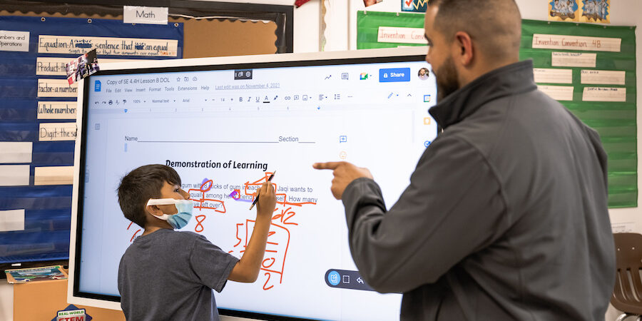 Use Live Whiteboard for Instructor-Paced Lessons and Quizzes